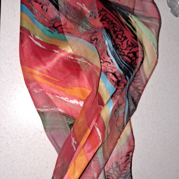 Gorgeous  scarf multi colored - Picture 5 of 10